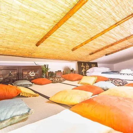 Golden Pagoda -new Luxurious *